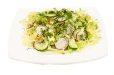 Салат из молодой капусты, редиски и огурца – ИМ «Обжора»