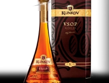 Коньяк Klinkov VSOP 0,5л 40% кор. – ІМ «Обжора»